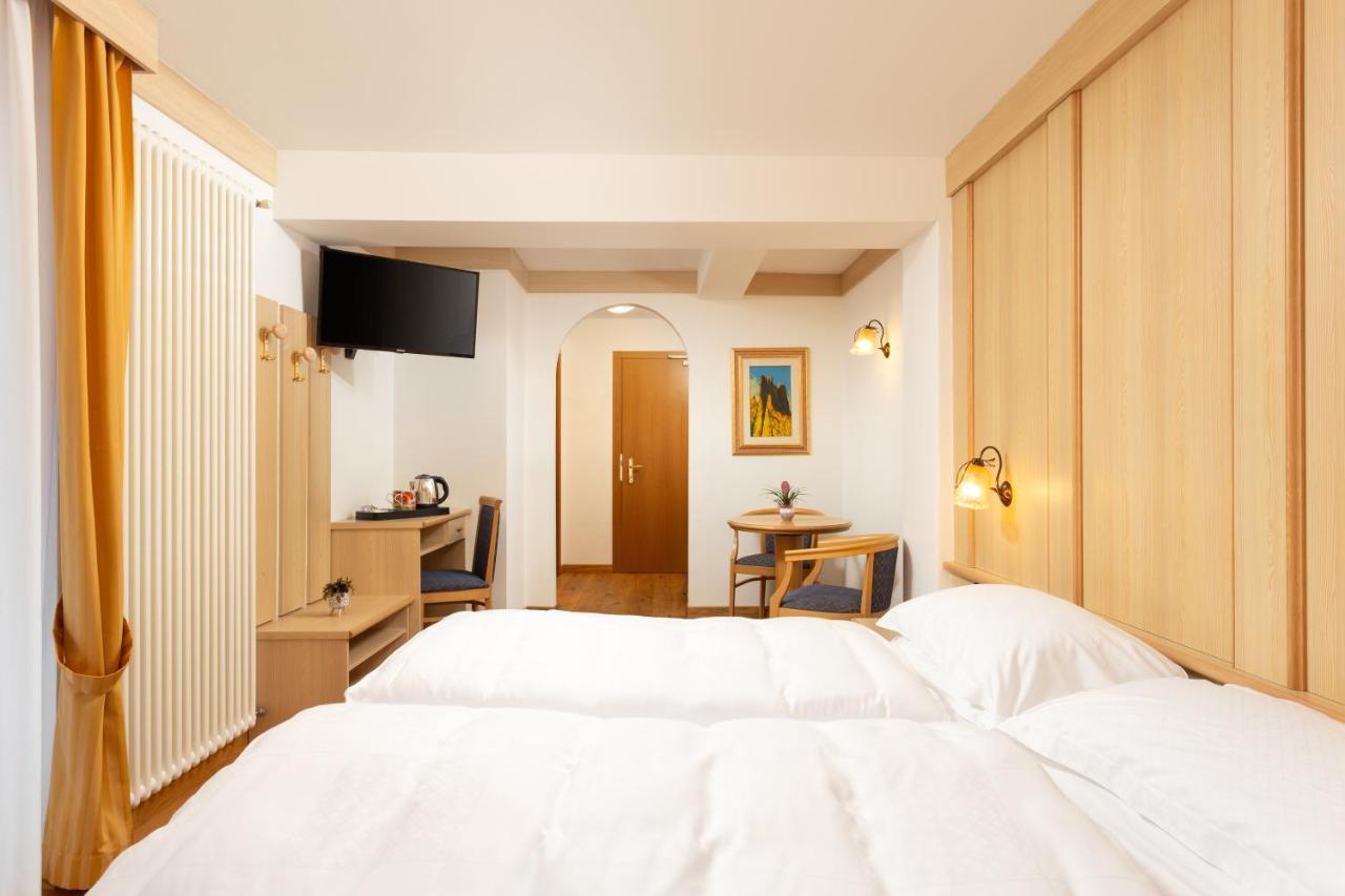 Hotel Pareda Канацеи Экстерьер фото