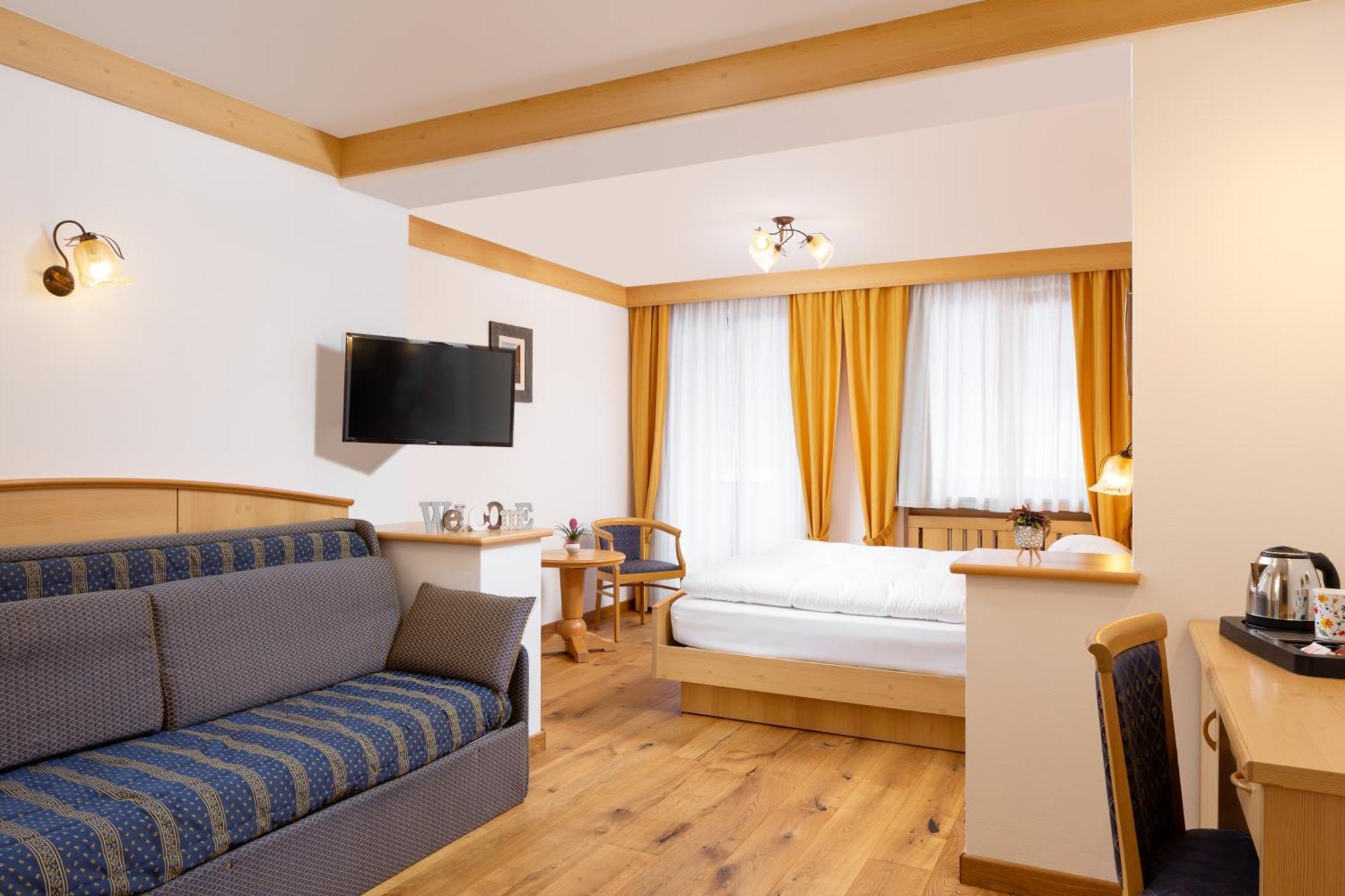 Hotel Pareda Канацеи Экстерьер фото