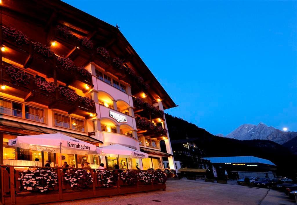 Hotel Pareda Канацеи Экстерьер фото